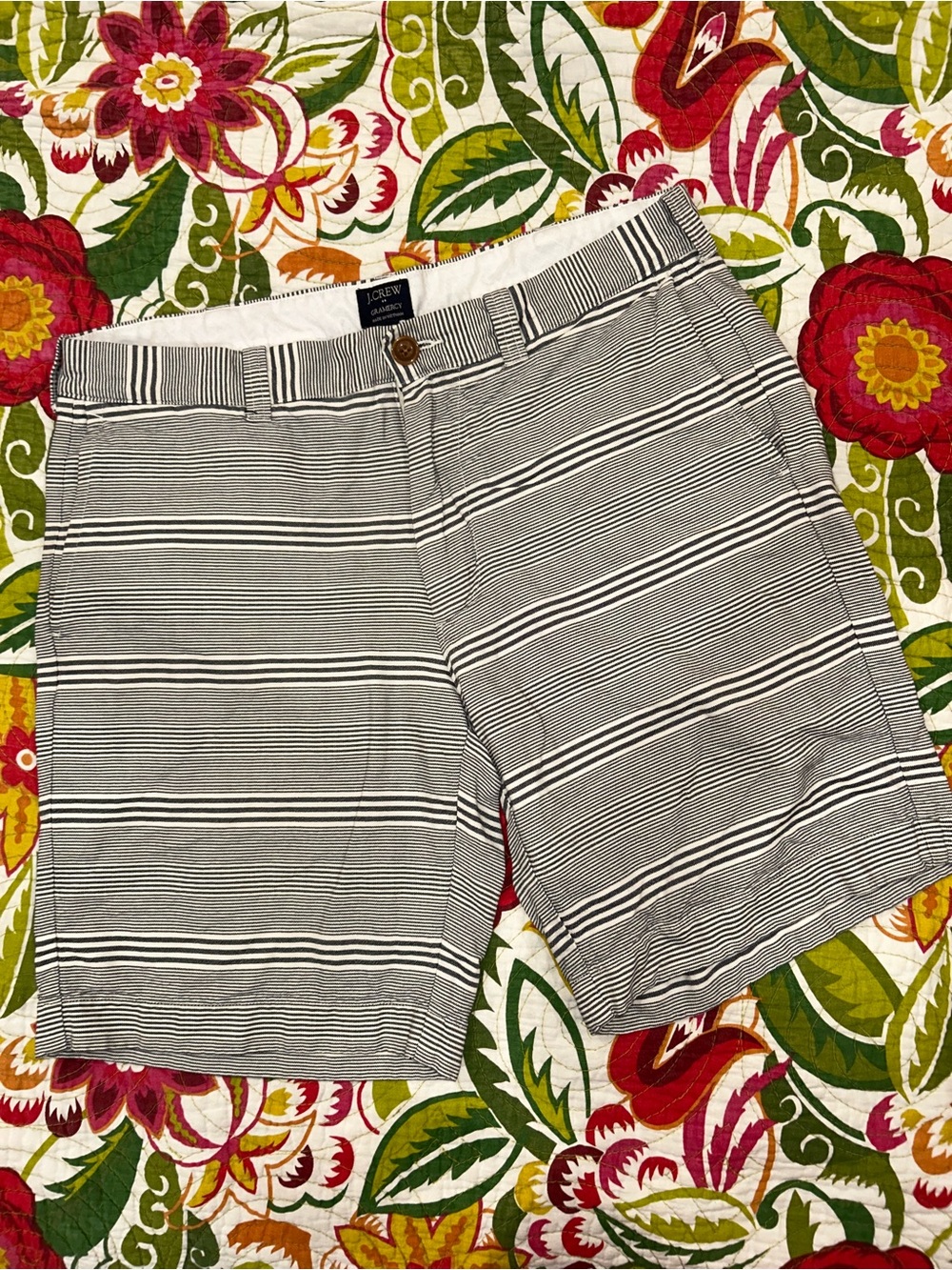 J. Crew Gramercy Men’s Flat Front Striped Shorts — Gray & White